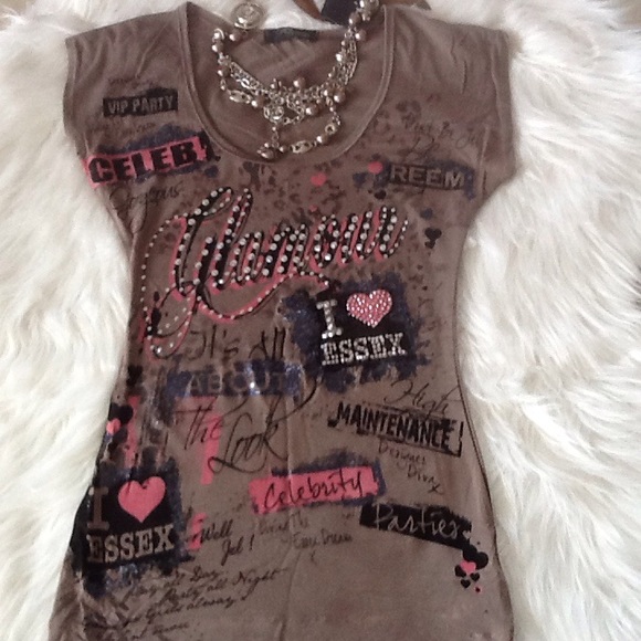 Tops - Clearance💙Blinged out graffiti T-shirt💙